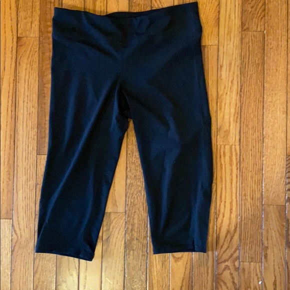 Gap Body Black Cropped Leggings - Picture 2 of 4